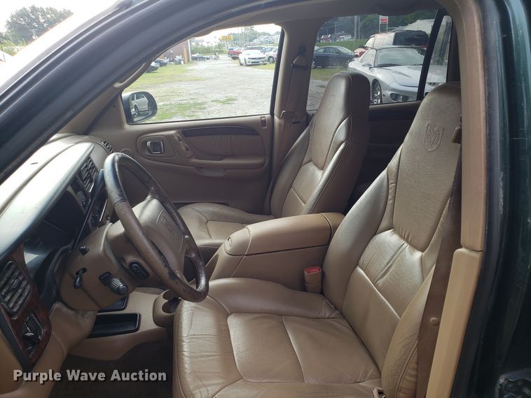 image for item DH4562 2000 Dodge Durango SUV