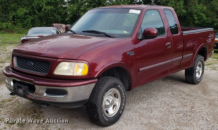 image for item DH4564 1997 Ford F150 SuperCab pickup truck