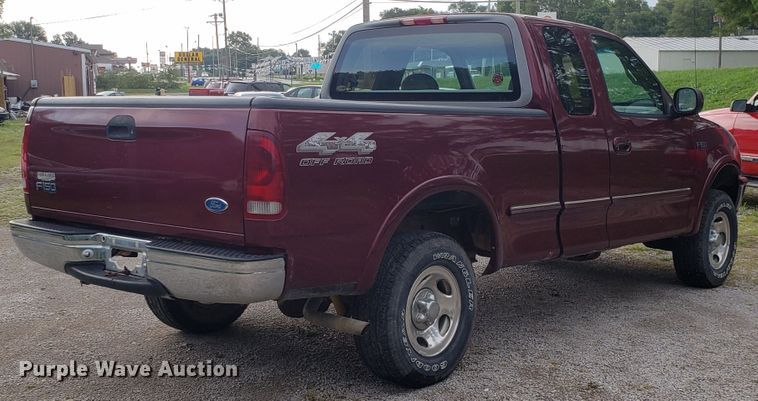 image for item DH4564 1997 Ford F150 SuperCab pickup truck