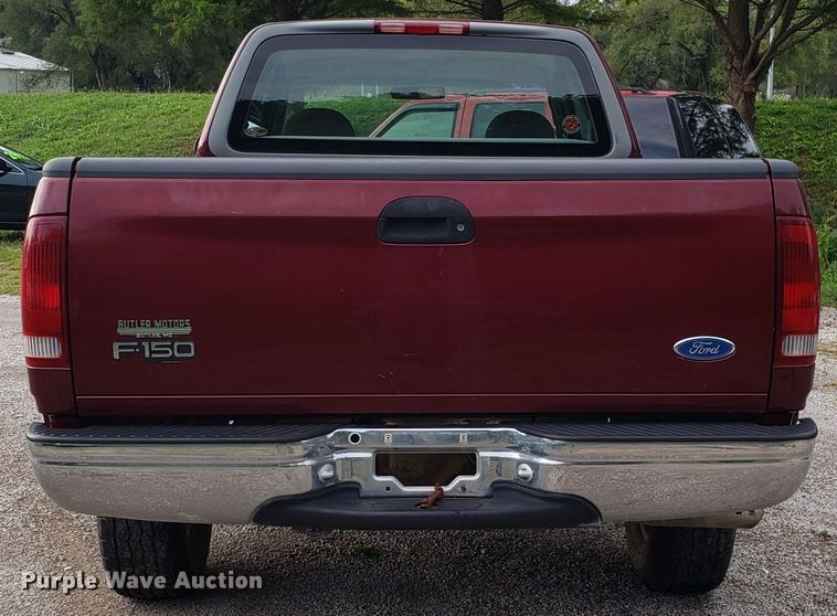 image for item DH4564 1997 Ford F150 SuperCab pickup truck