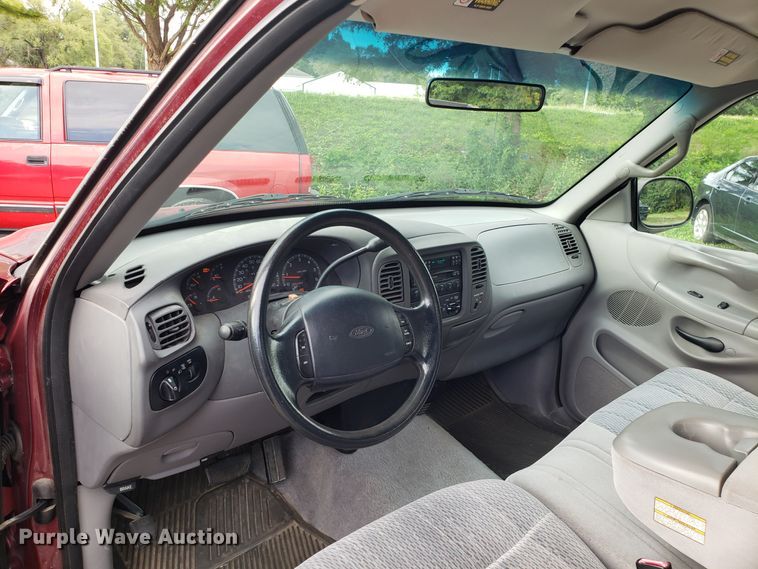 image for item DH4564 1997 Ford F150 SuperCab pickup truck