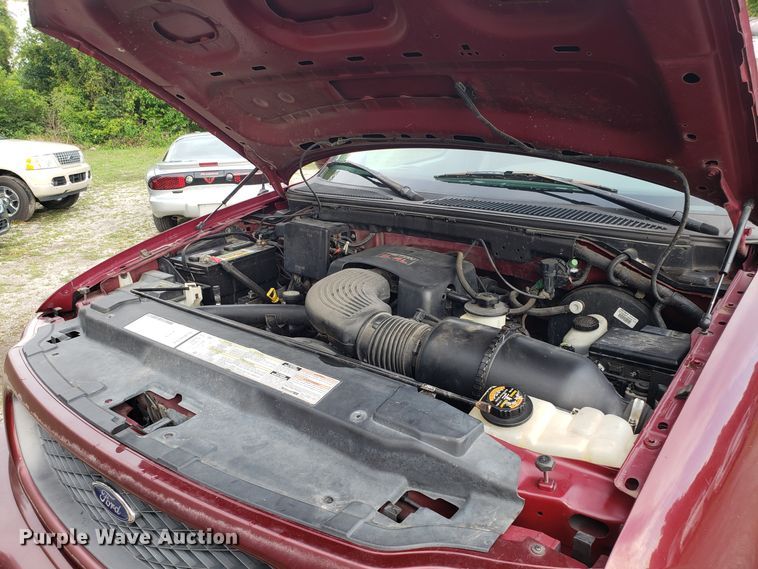 image for item DH4564 1997 Ford F150 SuperCab pickup truck