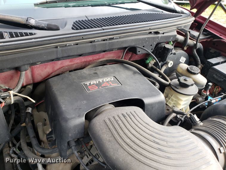 image for item DH4564 1997 Ford F150 SuperCab pickup truck