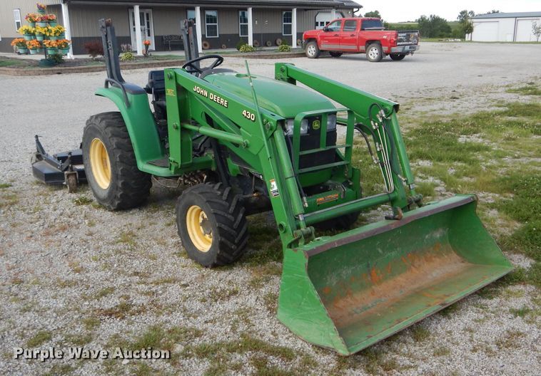 image for item DH6005 John Deere 4200 MFWD tractor