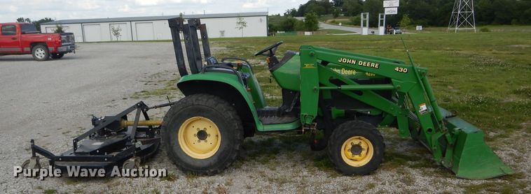 image for item DH6005 John Deere 4200 MFWD tractor