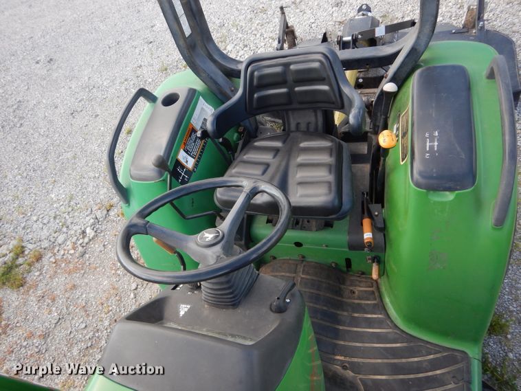 image for item DH6005 John Deere 4200 MFWD tractor