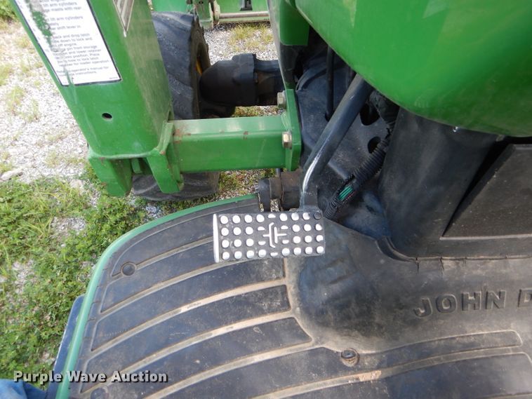 image for item DH6005 John Deere 4200 MFWD tractor