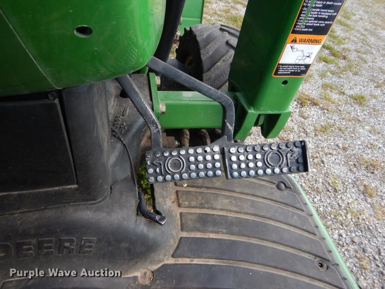 image for item DH6005 John Deere 4200 MFWD tractor