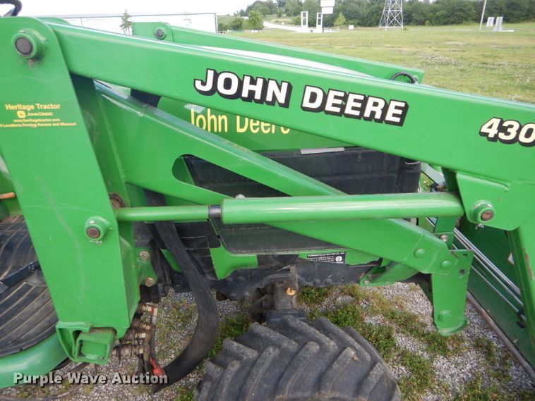 image for item DH6005 John Deere 4200 MFWD tractor