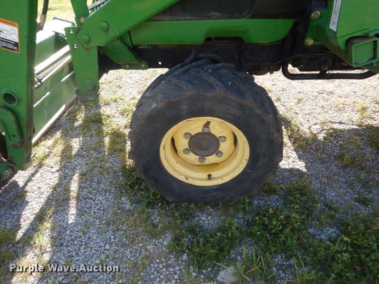 image for item DH6005 John Deere 4200 MFWD tractor