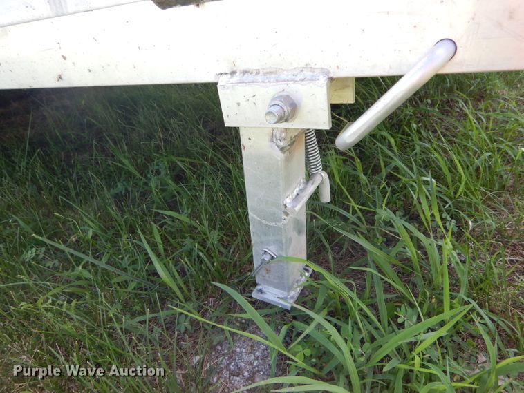 image for item DH6006 2018 Aluma 8224H utility trailer