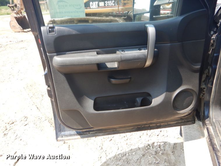 image for item DH6026 2008 Chevrolet Silverado 2500HD pickup truck