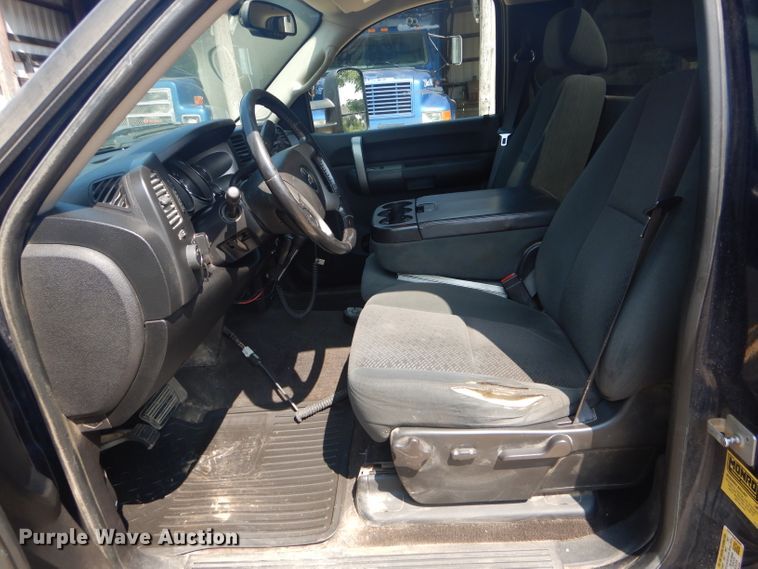 image for item DH6026 2008 Chevrolet Silverado 2500HD pickup truck