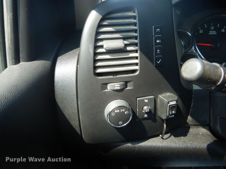 image for item DH6026 2008 Chevrolet Silverado 2500HD pickup truck