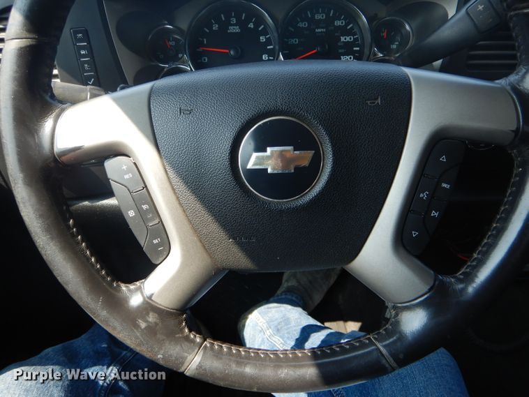 image for item DH6026 2008 Chevrolet Silverado 2500HD pickup truck