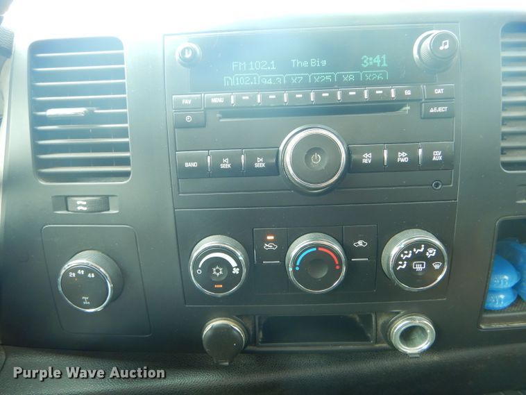 image for item DH6026 2008 Chevrolet Silverado 2500HD pickup truck