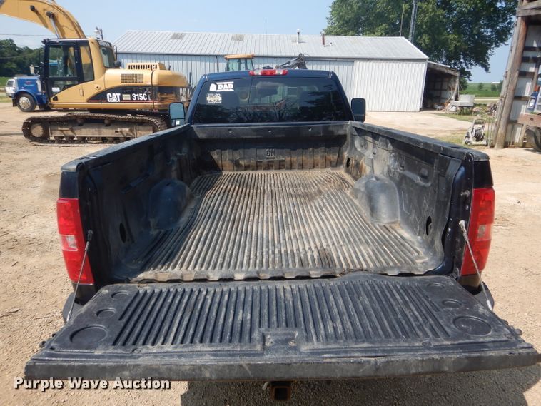 image for item DH6026 2008 Chevrolet Silverado 2500HD pickup truck