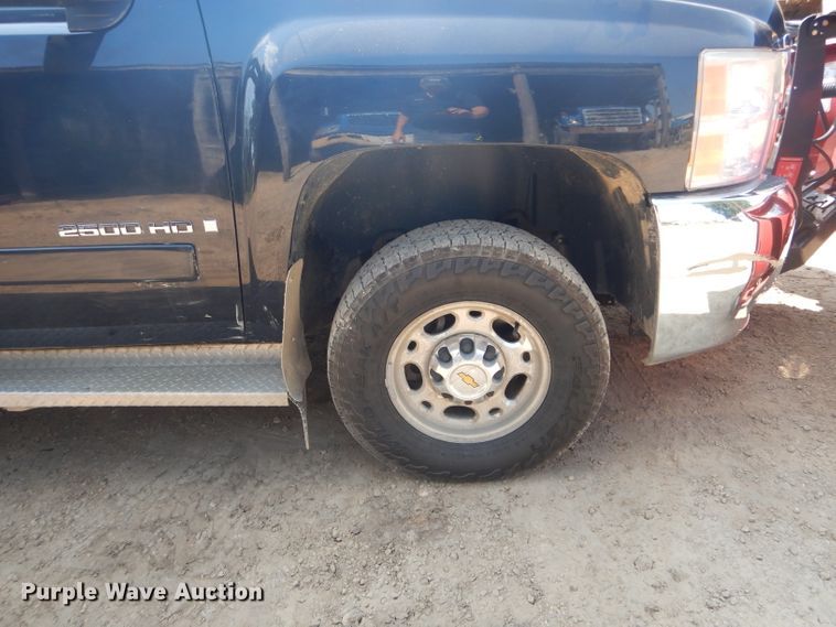 image for item DH6026 2008 Chevrolet Silverado 2500HD pickup truck