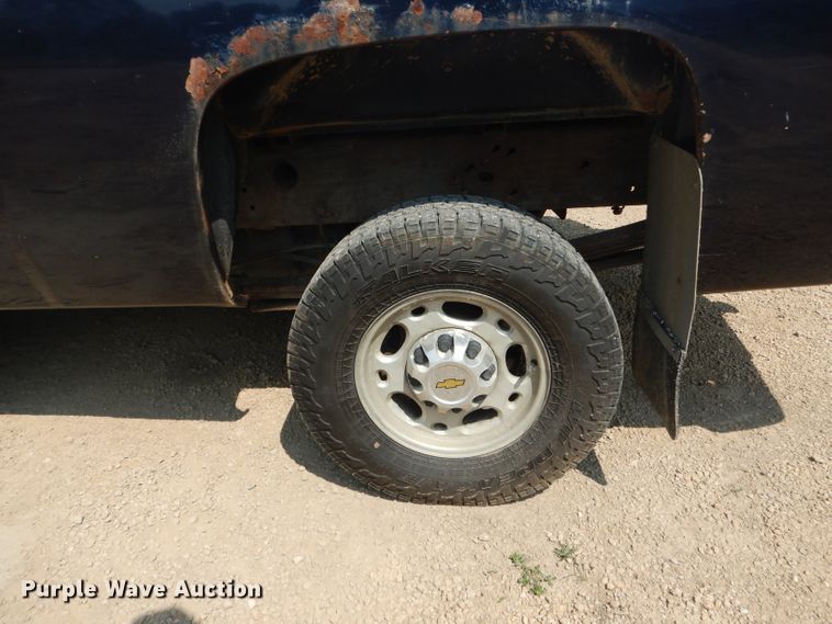 image for item DH6026 2008 Chevrolet Silverado 2500HD pickup truck