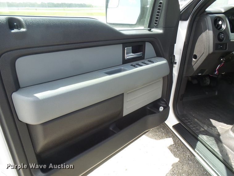 image for item DI0546 2012 Ford F150 SuperCab pickup truck