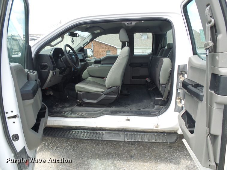 image for item DI0550 2015 Ford F150 SuperCab pickup truck