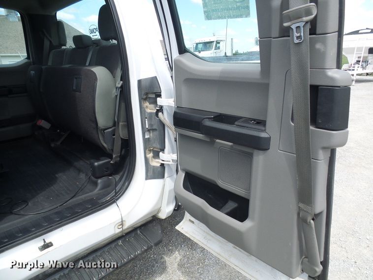 image for item DI0550 2015 Ford F150 SuperCab pickup truck