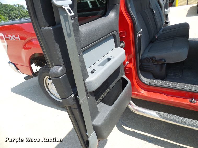 image for item DI0580 2013 Ford F150 SuperCab pickup truck