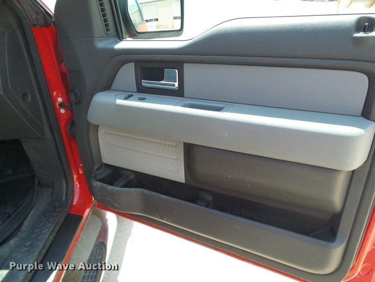 image for item DI0580 2013 Ford F150 SuperCab pickup truck