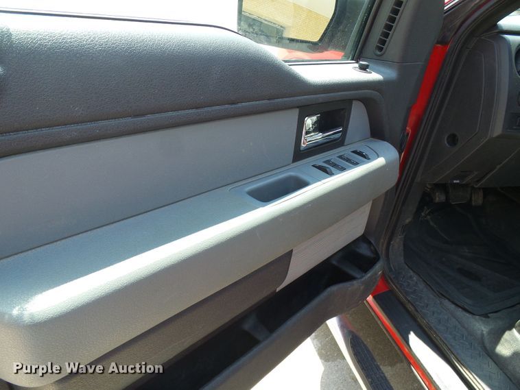 image for item DI0580 2013 Ford F150 SuperCab pickup truck