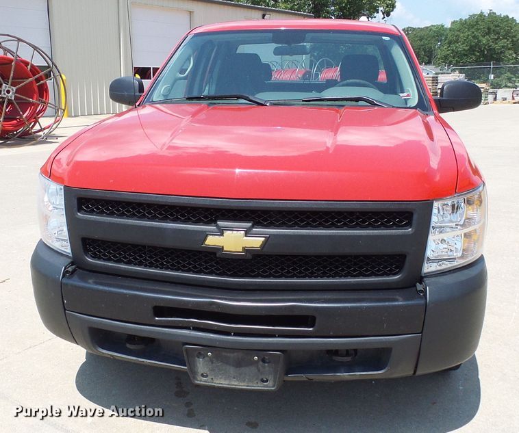image for item DI0581 2011 Chevrolet Silverado 1500 Ext. Cab pickup truck