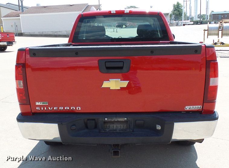 image for item DI0581 2011 Chevrolet Silverado 1500 Ext. Cab pickup truck