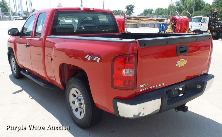 image for item DI0581 2011 Chevrolet Silverado 1500 Ext. Cab pickup truck