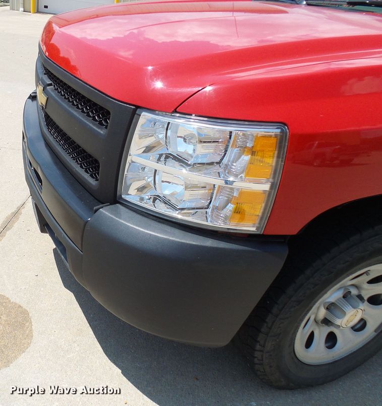 image for item DI0581 2011 Chevrolet Silverado 1500 Ext. Cab pickup truck
