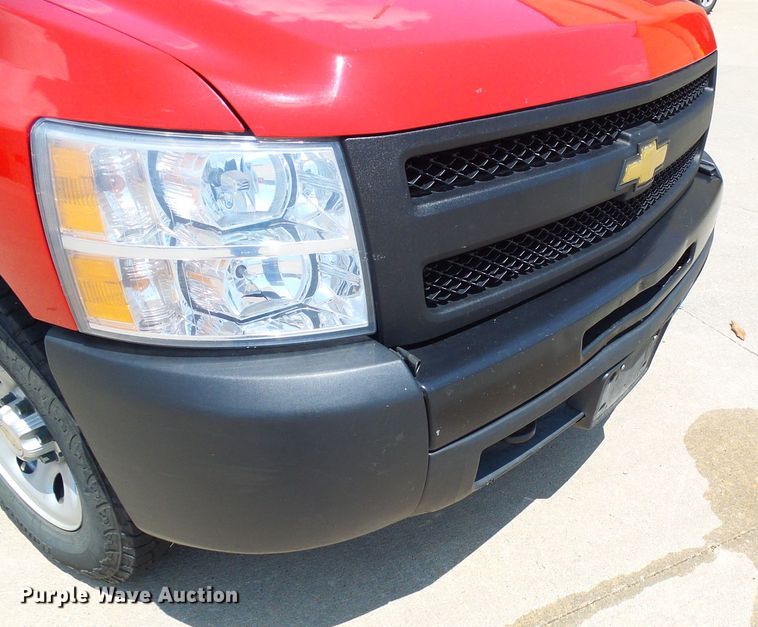 image for item DI0581 2011 Chevrolet Silverado 1500 Ext. Cab pickup truck