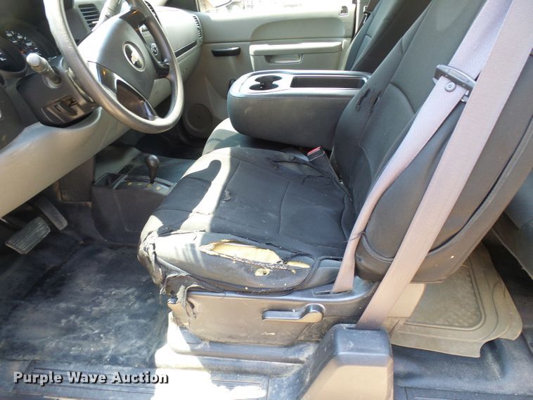 image for item DI0581 2011 Chevrolet Silverado 1500 Ext. Cab pickup truck