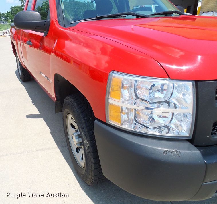 image for item DI0582 2008 Chevrolet Silverado 1500 Ext. Cab pickup truck