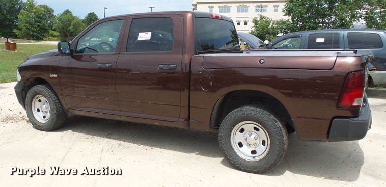 image for item DI0585 2013 Dodge Ram 1500 Crew Cab pickup truck