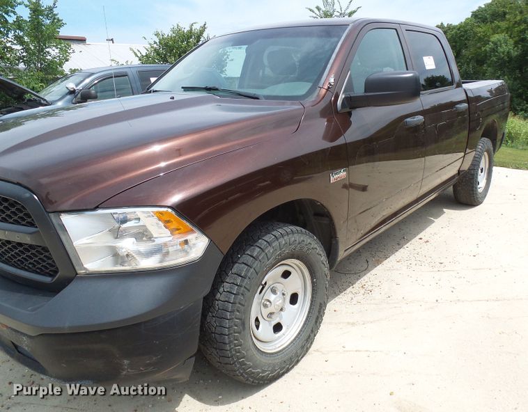 image for item DI0585 2013 Dodge Ram 1500 Crew Cab pickup truck