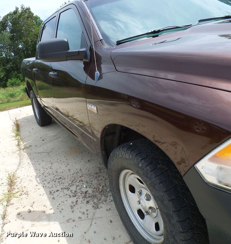 image for item DI0585 2013 Dodge Ram 1500 Crew Cab pickup truck