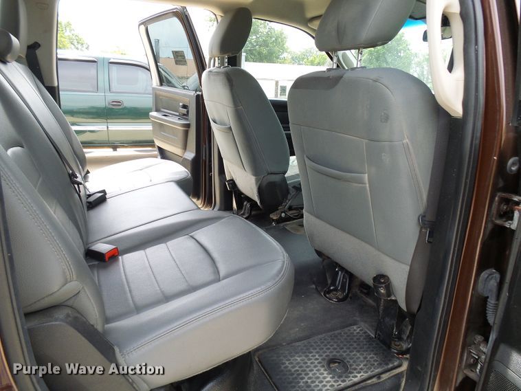 image for item DI0585 2013 Dodge Ram 1500 Crew Cab pickup truck