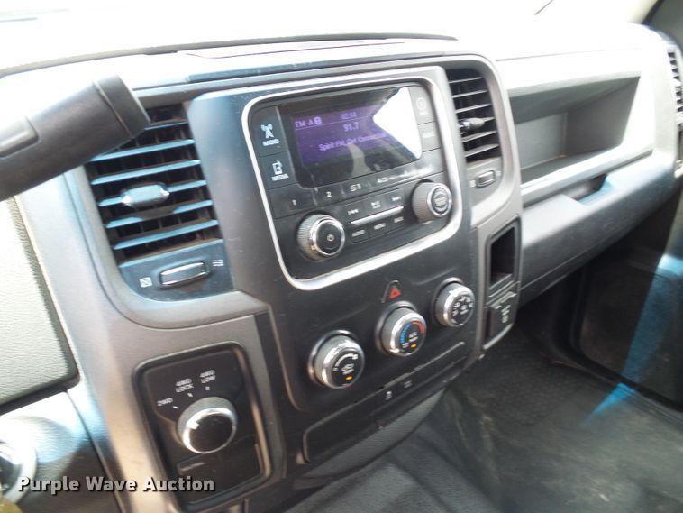 image for item DI0585 2013 Dodge Ram 1500 Crew Cab pickup truck