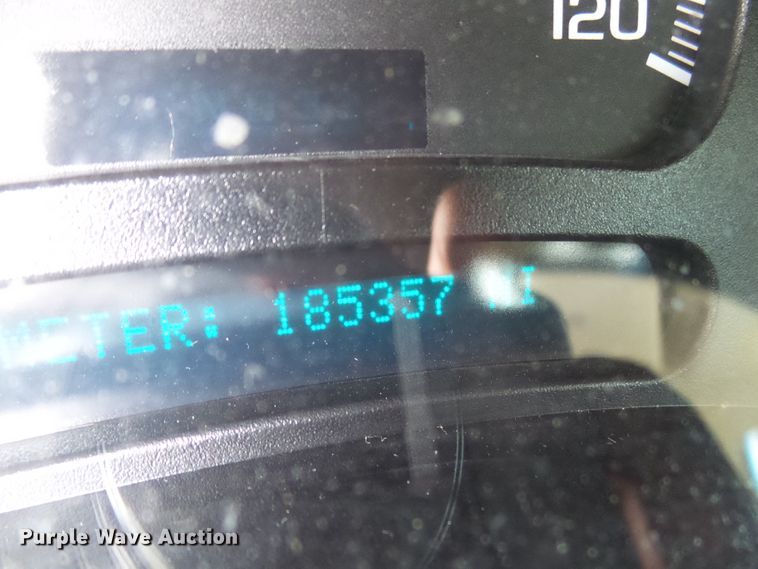 image for item DI0586 2005 GMC Sierra 1500 Crew Cab pickup truck