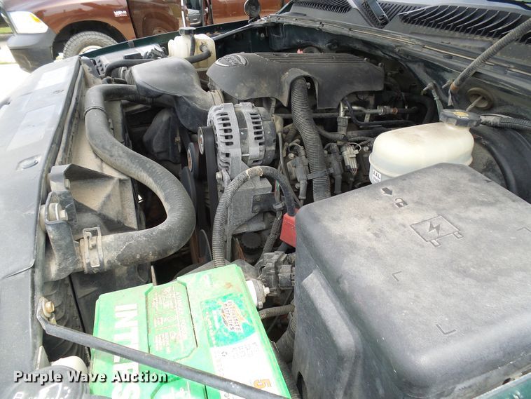 image for item DI0586 2005 GMC Sierra 1500 Crew Cab pickup truck