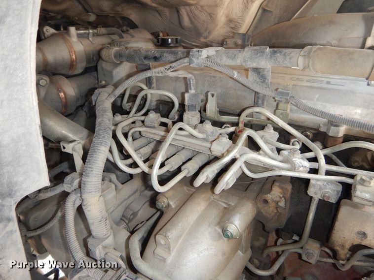 image for item DI1750 2010 UD Nissan UD2300 refuse truck