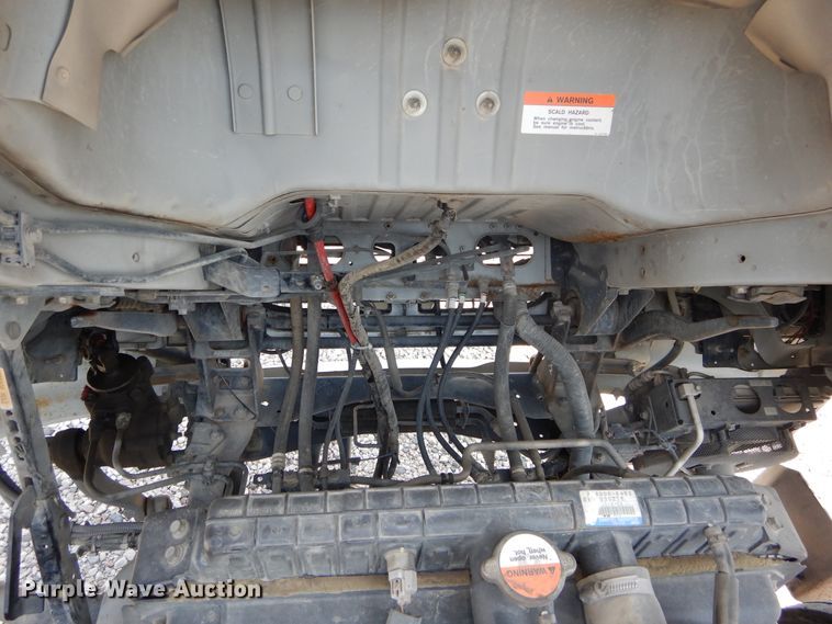 image for item DI1750 2010 UD Nissan UD2300 refuse truck