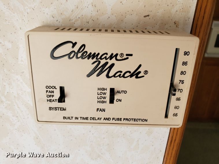 image for item DX9191 1999 Jayco 243RKS Eagle Series camper