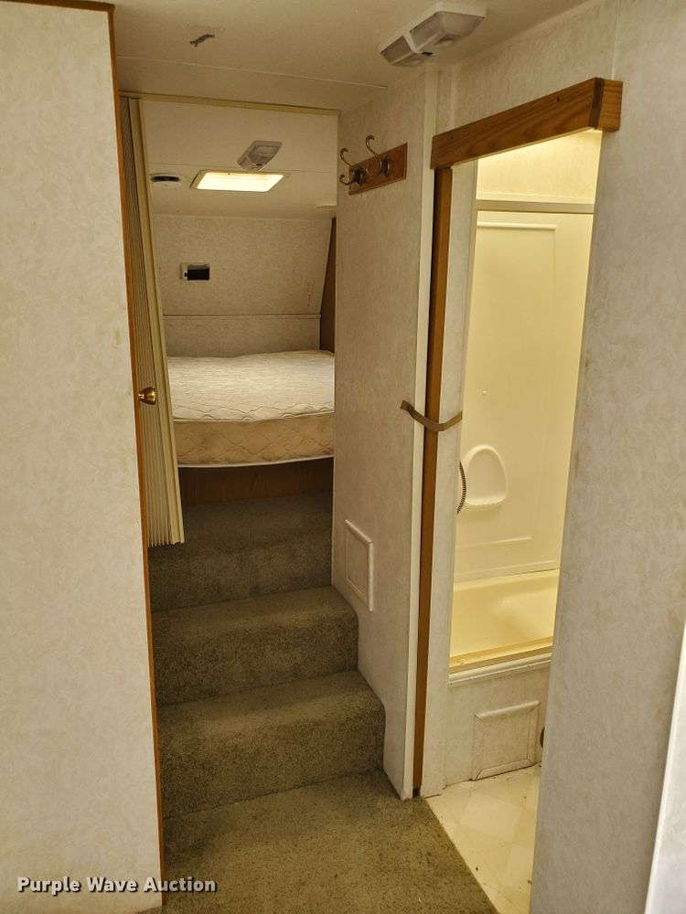 image for item DX9191 1999 Jayco 243RKS Eagle Series camper