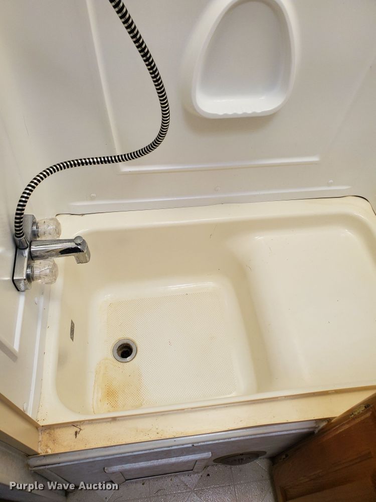 image for item DX9191 1999 Jayco 243RKS Eagle Series camper