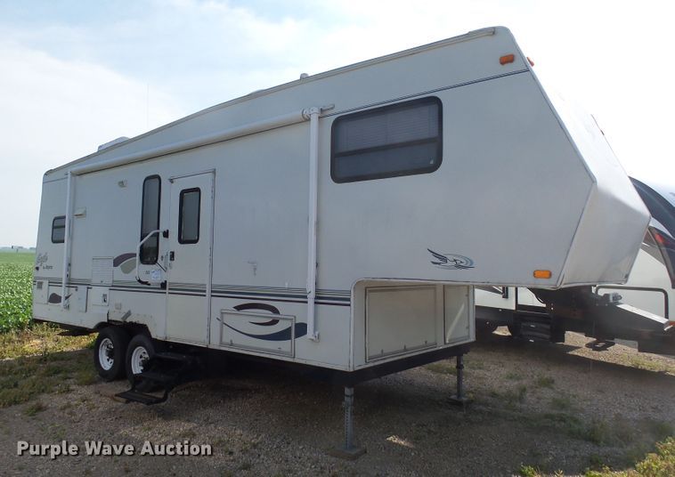 image for item DX9197 2001 Jayco Eagle camper