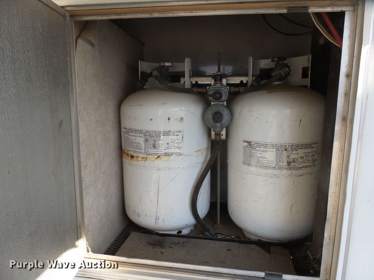 image for item DX9197 2001 Jayco Eagle camper